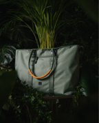 Db Essential Tote 50L tote-veske i svart